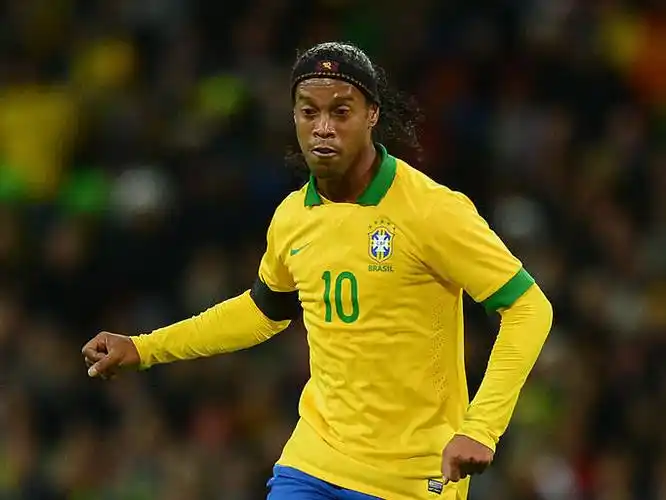 手在绝境中 手在绝境中