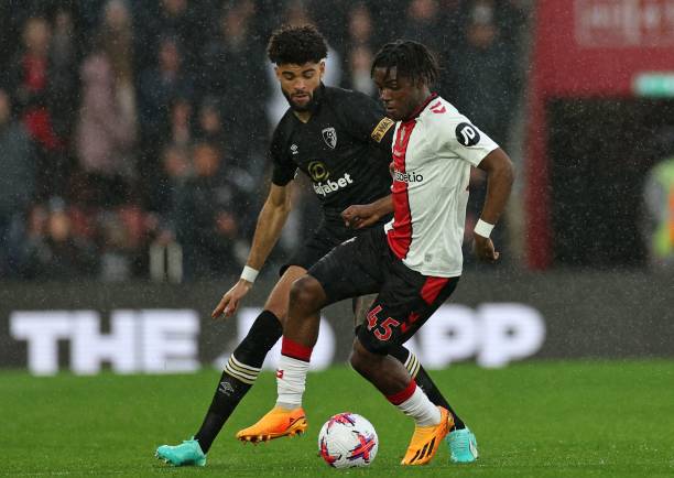 湖人三核战绩不佳，双核依旧胜率更高！三核兼容性存疑.