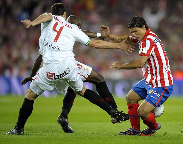 憑藉一個出 憑藉一個出